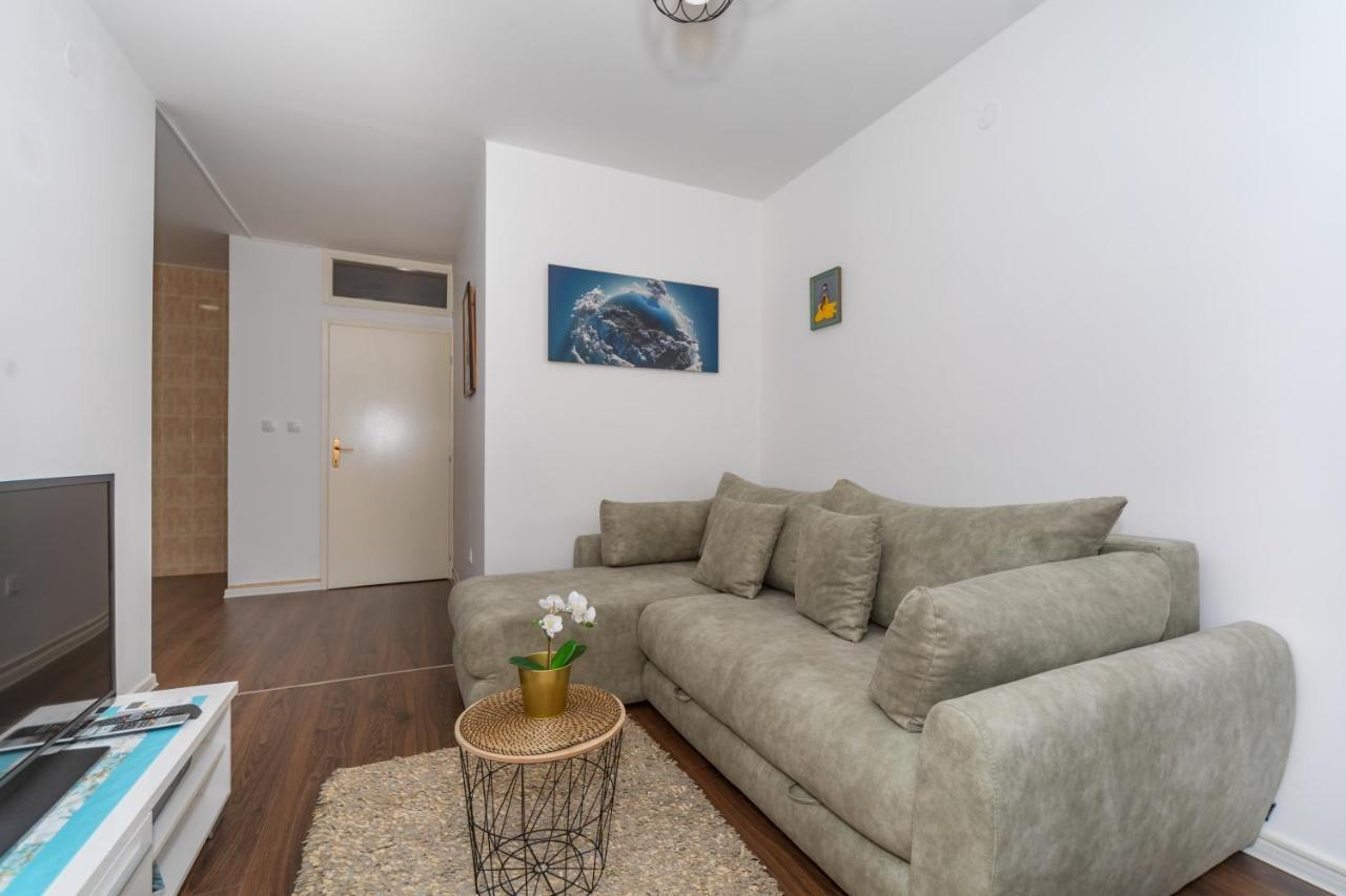Aloha Apartman Бар Экстерьер фото